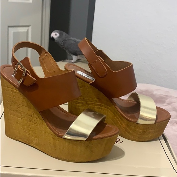 Heels - Picture 2 of 7